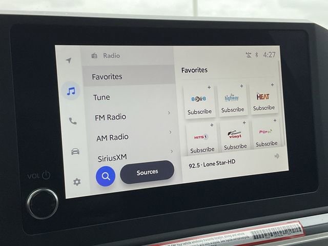 2025 Toyota Tacoma SR5 - Photo 20