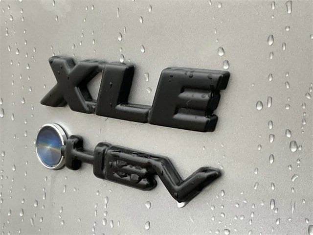 Thumbnail: 2025 Toyota RAV4 - 11