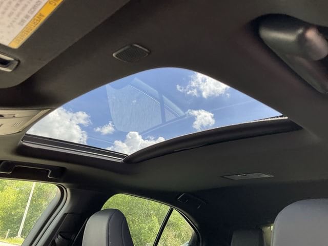 Thumbnail: 2023 Lexus UX - 14