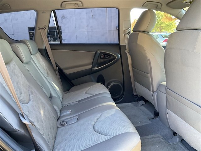 Thumbnail: 2010 Toyota RAV4 - 15