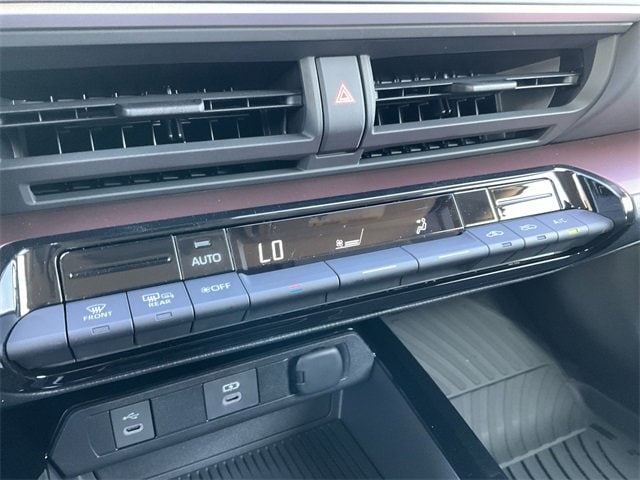 Thumbnail: 2025 Toyota Prius - 23