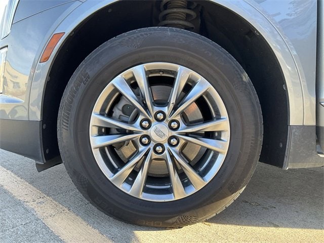 Thumbnail: 2023 Cadillac XT5 - 11