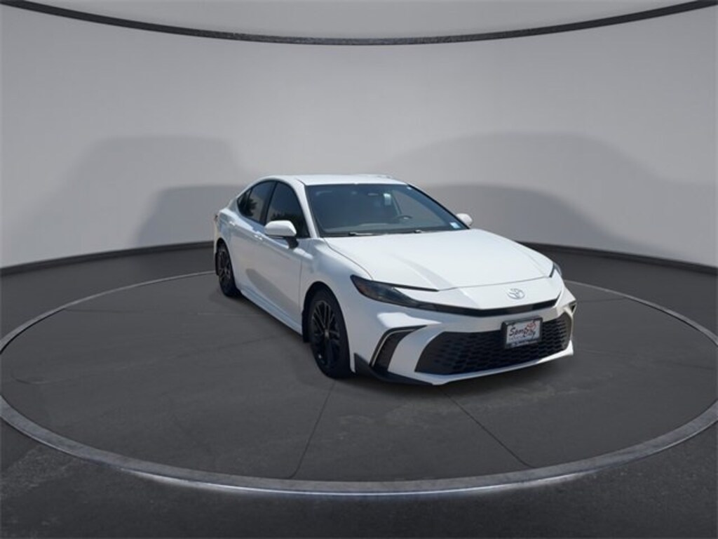 Used 2025 Toyota Camry SE Sedan