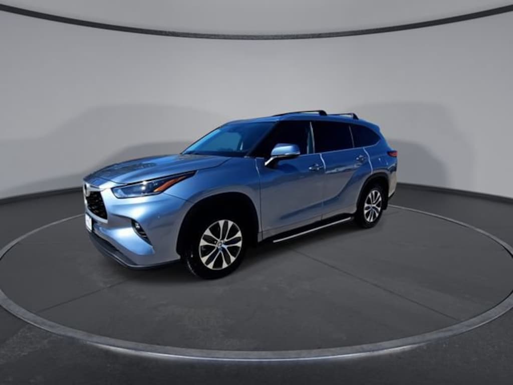Used 2021 Toyota Highlander XLE SUV