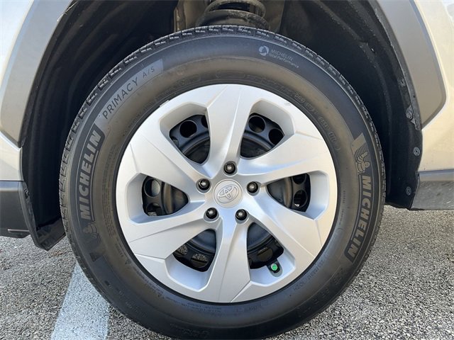 Thumbnail: 2024 Toyota RAV4 - 12