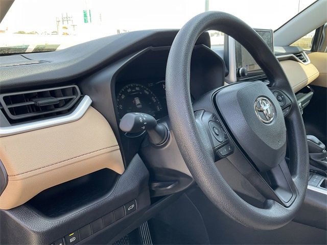 Thumbnail: 2025 Toyota RAV4 - 10