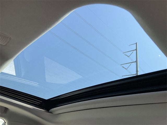 Thumbnail: 2021 Toyota Highlander - 15