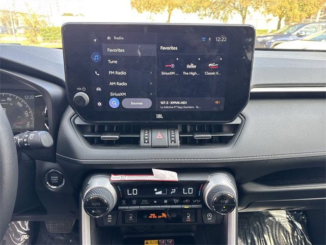 Thumbnail: 2025 Toyota RAV4 - 21