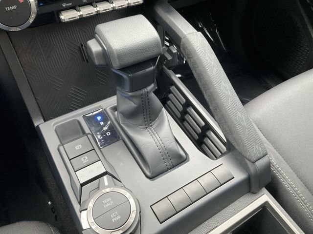 2025 Toyota Tacoma SR5 - Photo 24