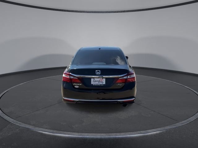 Thumbnail: 2017 Honda Accord - 7