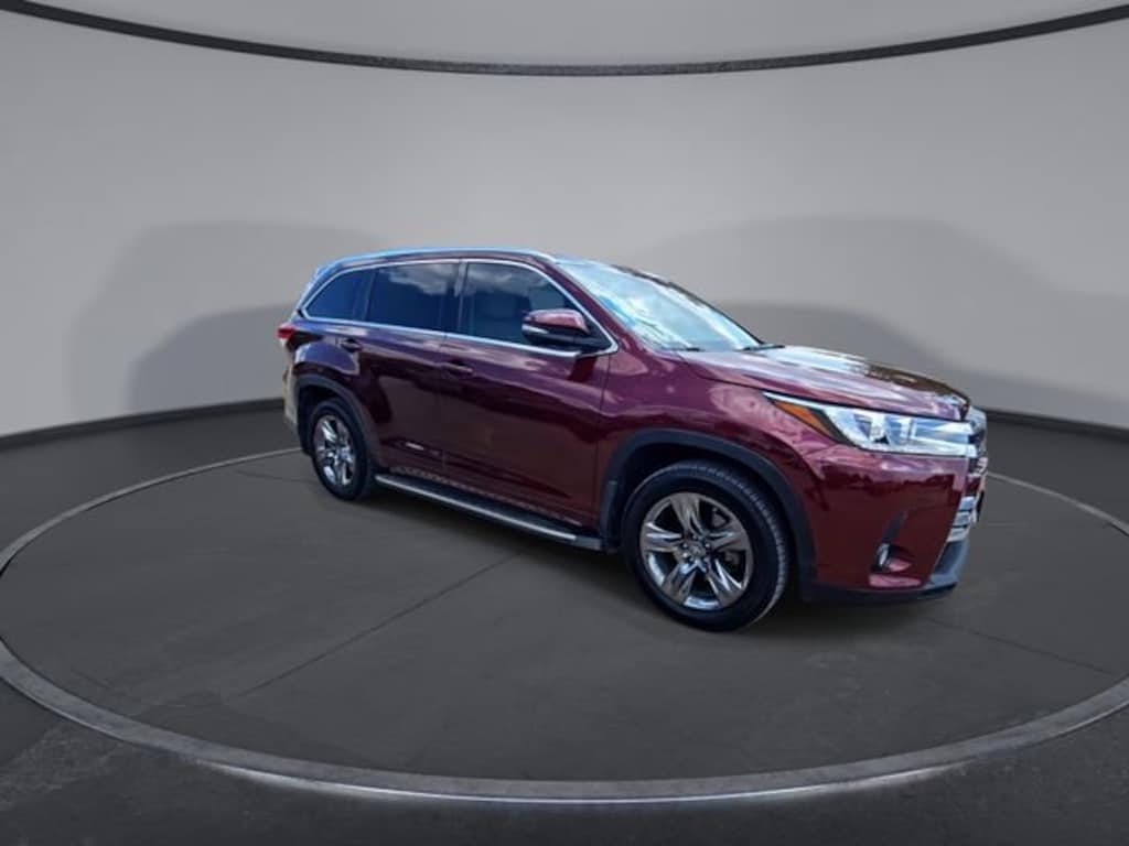 Used 2017 Toyota Highlander Limited Platinum V6 SUV