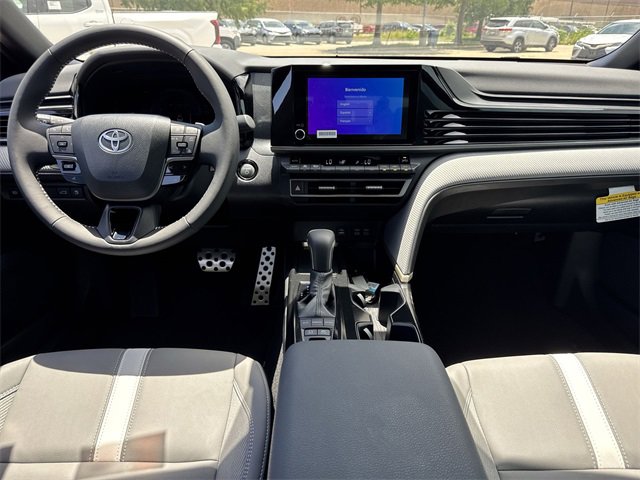 Thumbnail: 2025 Toyota Camry - 17