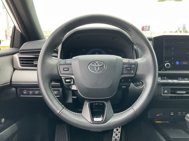 Thumbnail: 2025 Toyota Camry - 18