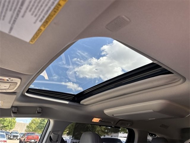 Thumbnail: 2021 Toyota Sienna - 14