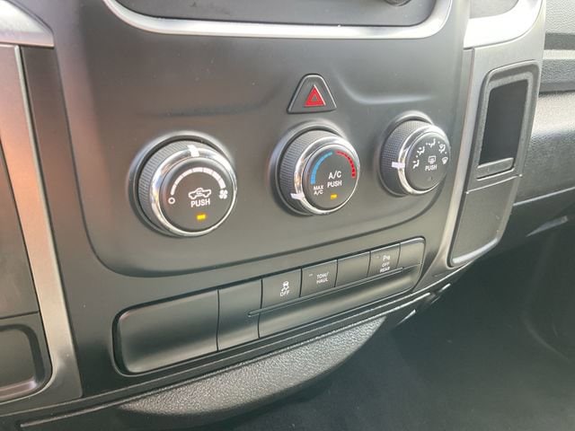 Thumbnail: 2024 RAM 1500 Classic - 24