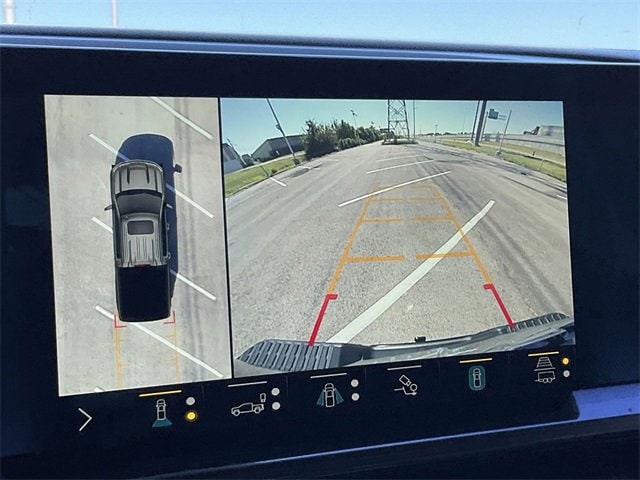 Thumbnail: 2022 Chevrolet Silverado 1500 - 14