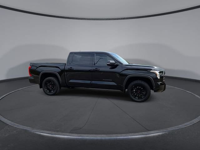 Thumbnail: 2024 Toyota Tundra - 8