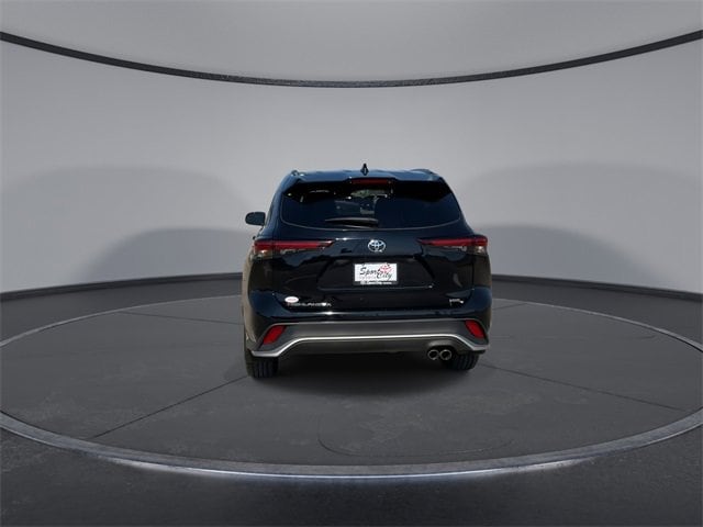 Thumbnail: 2024 Toyota Highlander - 7