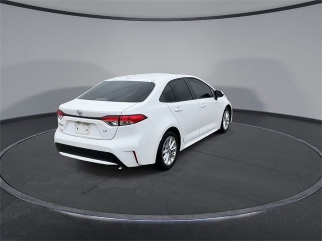 2020 Toyota Corolla LE 8