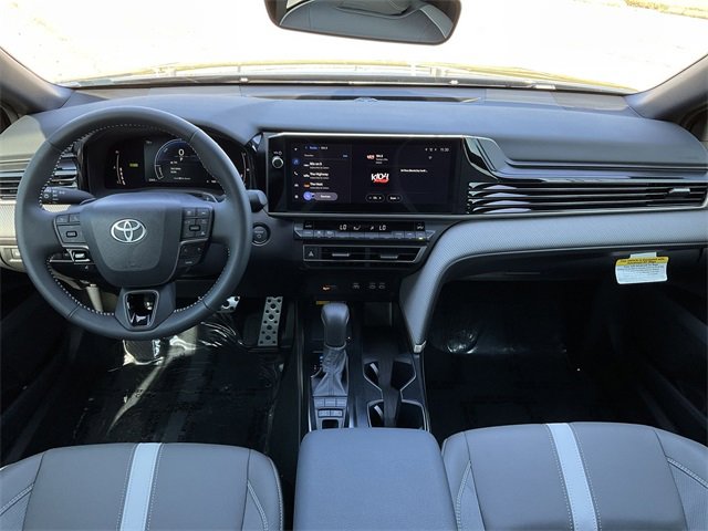 Thumbnail: 2025 Toyota Camry - 18