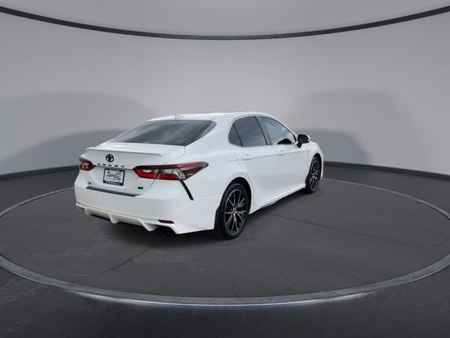 Thumbnail: 2023 Toyota Camry - 8