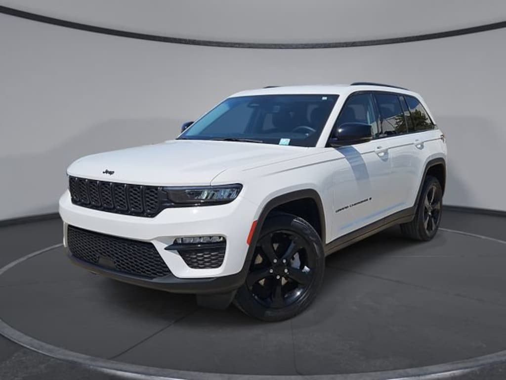 Used 2023 Jeep Grand Cherokee Limited SUV