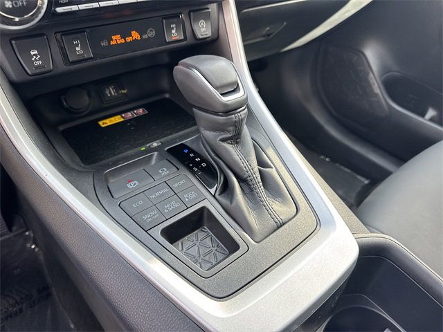 Thumbnail: 2025 Toyota RAV4 - 25