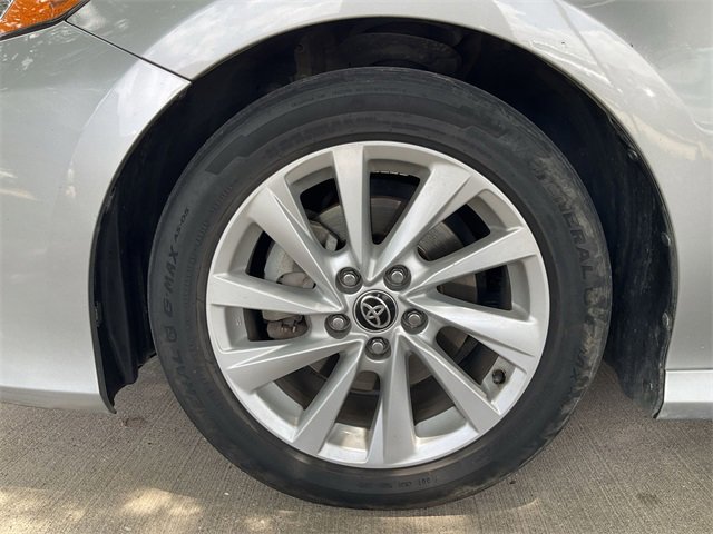 Thumbnail: 2021 Toyota Camry - 12