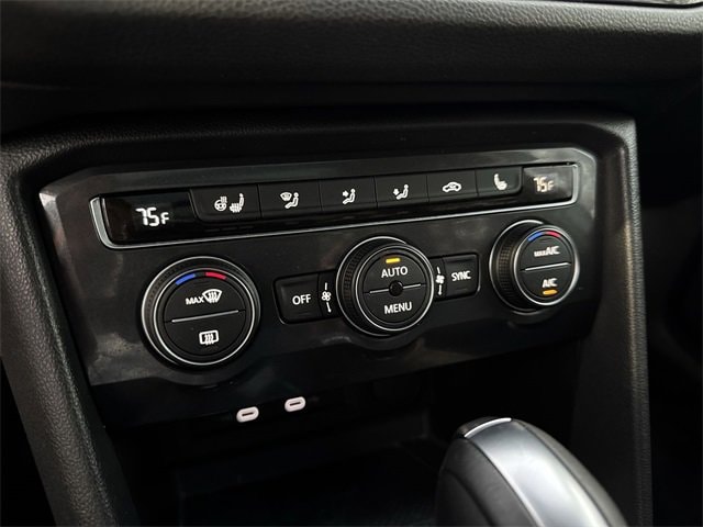 Thumbnail: 2021 Volkswagen Tiguan - 23