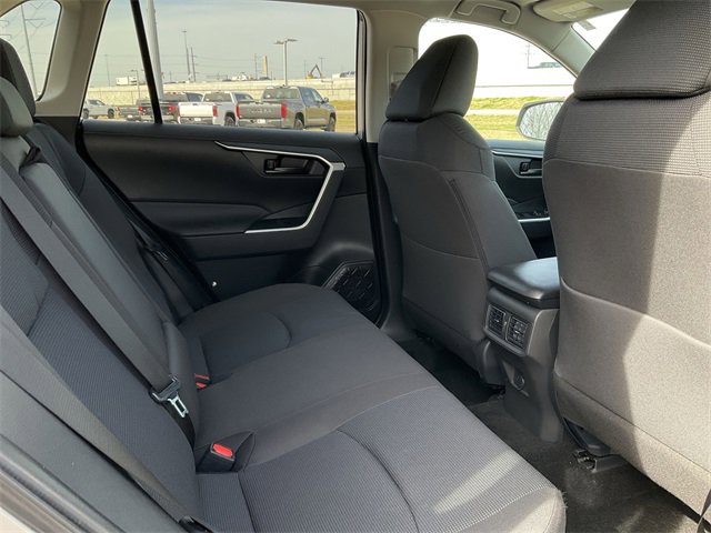 Thumbnail: 2025 Toyota RAV4 - 16