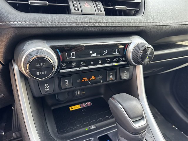 Thumbnail: 2025 Toyota RAV4 - 24