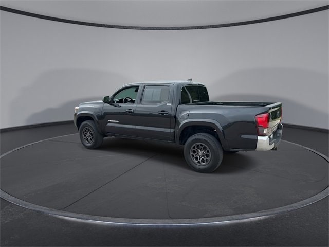 Thumbnail: 2018 Toyota Tacoma - 6