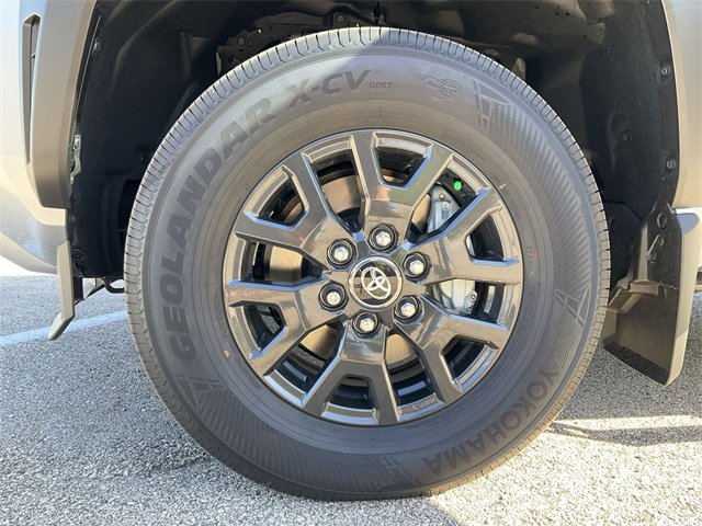 Thumbnail: 2025 Toyota 4Runner - 12