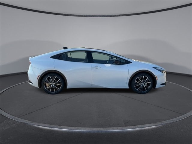 Thumbnail: 2025 Toyota Prius - 9