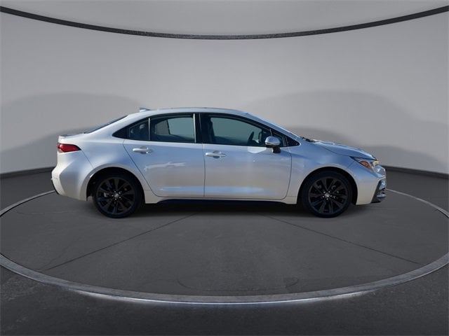 Thumbnail: 2024 Toyota Corolla - 9