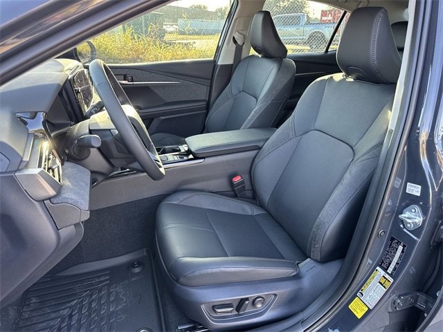 Thumbnail: 2026 Toyota Camry - 12