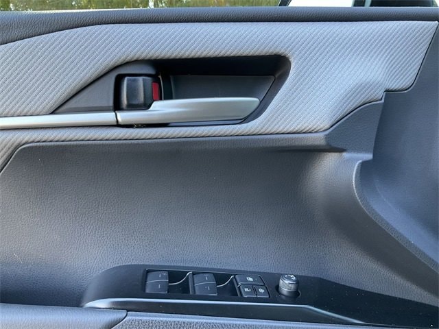 Thumbnail: 2025 Toyota Camry - 14