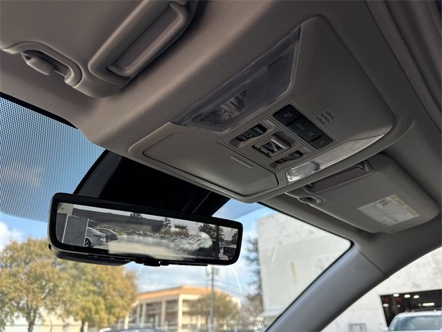 Thumbnail: 2025 Toyota RAV4 - 26