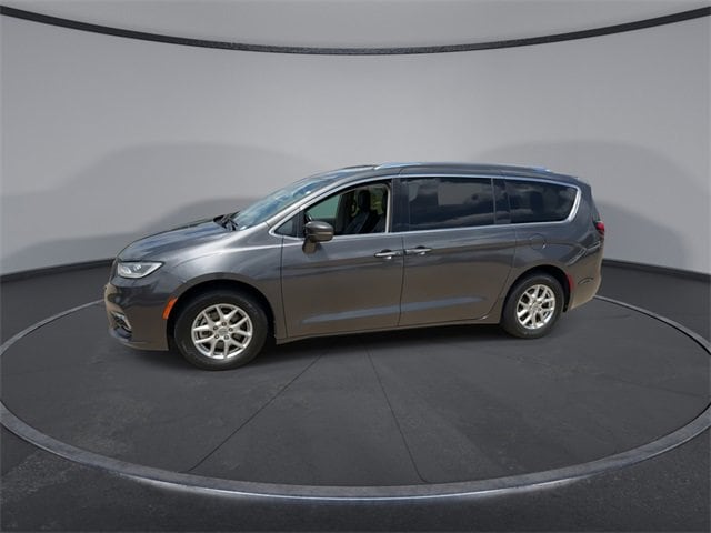 Thumbnail: 2021 Chrysler Pacifica - 4