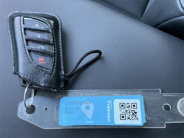 Thumbnail: 2020 Lexus ES - 27