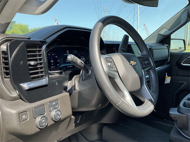 Thumbnail: 2024 Chevrolet Silverado 1500 - 10