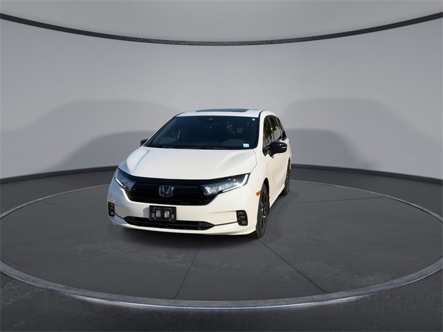 2024 Honda Odyssey Sport photo 2