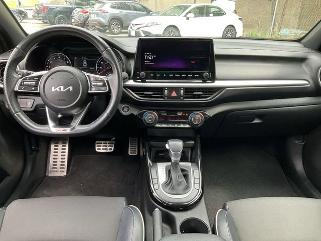 Thumbnail: 2023 Kia Forte - 17