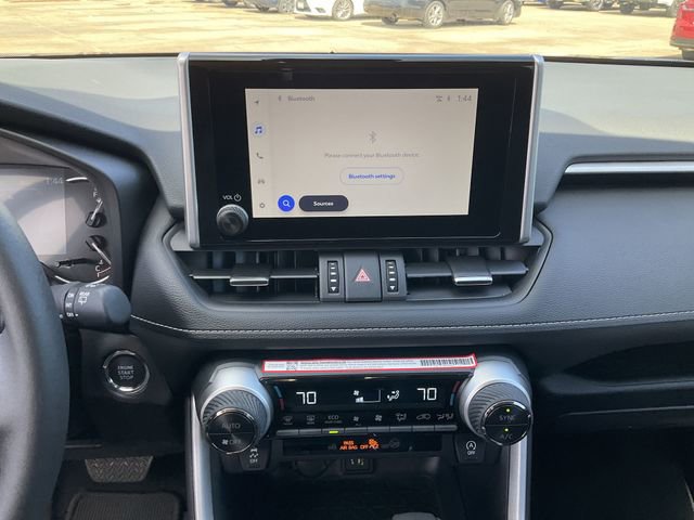 Thumbnail: 2025 Toyota RAV4 - 22