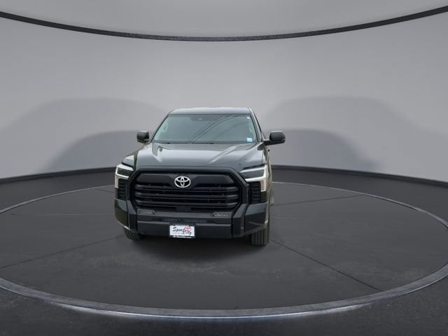 Thumbnail: 2024 Toyota Tundra - 3