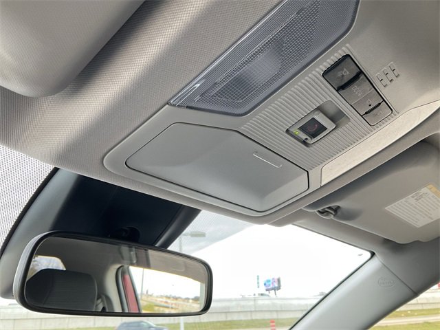 Thumbnail: 2025 Toyota RAV4 - 25