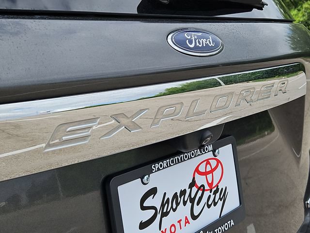 Thumbnail: 2020 Ford Explorer - 10