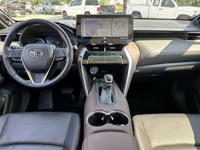 Thumbnail: 2021 Toyota Venza - 19