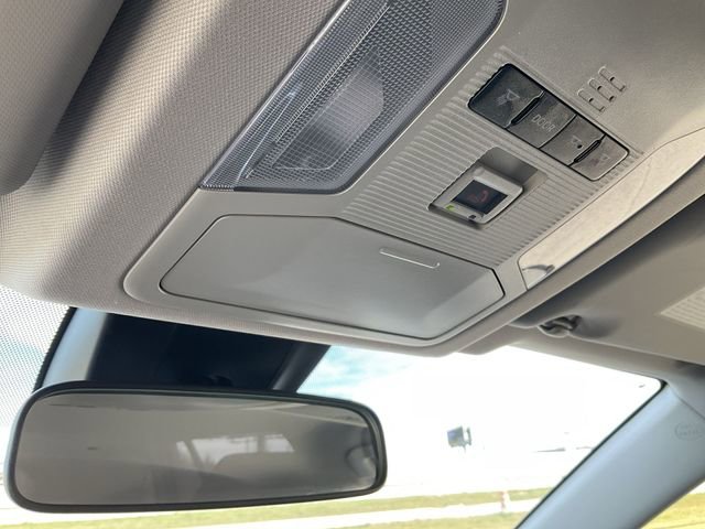 Thumbnail: 2025 Toyota RAV4 - 25