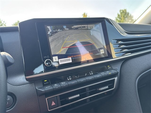 Thumbnail: 2025 Toyota Camry - 20